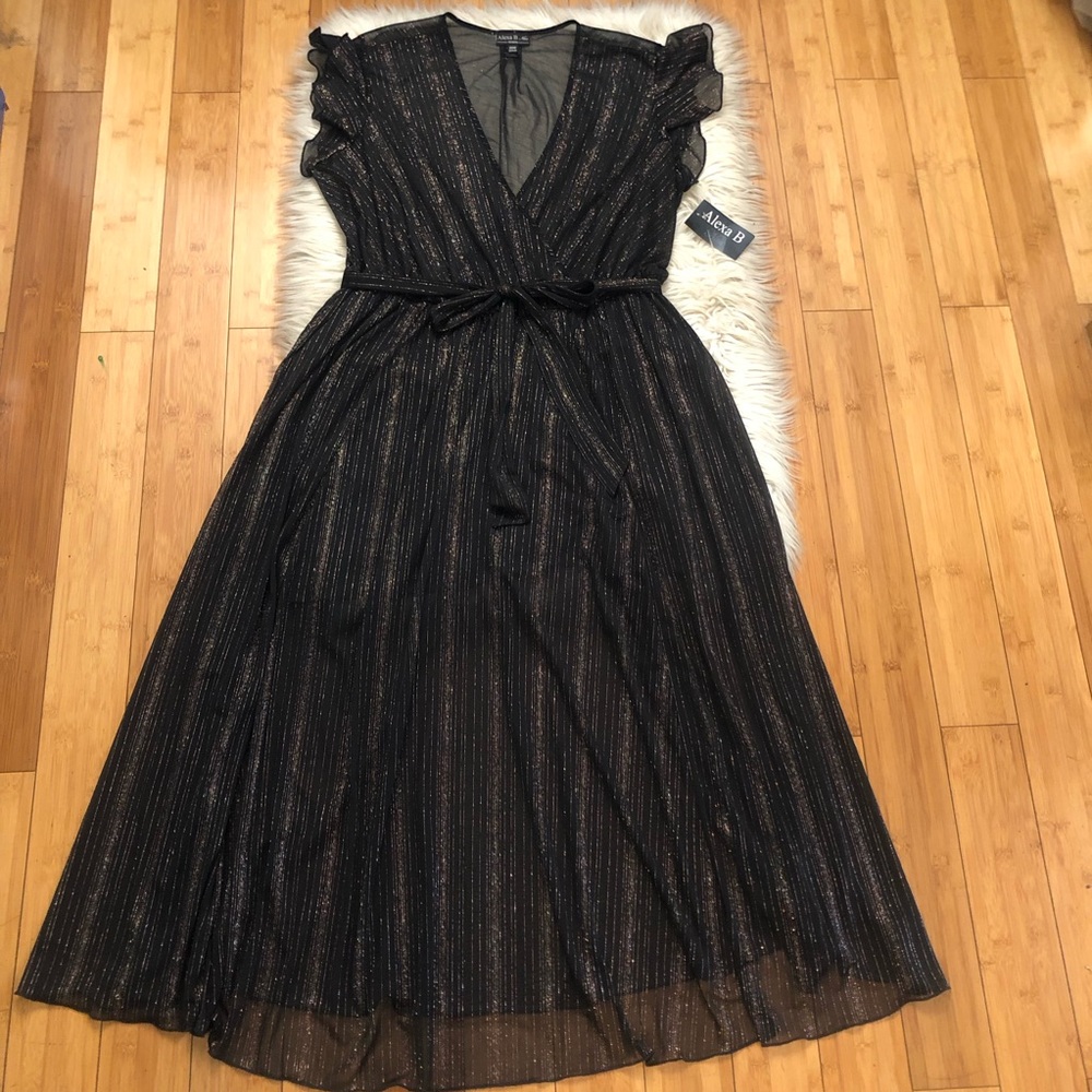 Alexa B Nites Metallic Sheer Shimmer Flutter Sleeve Black Evening Maxi Dress 20W